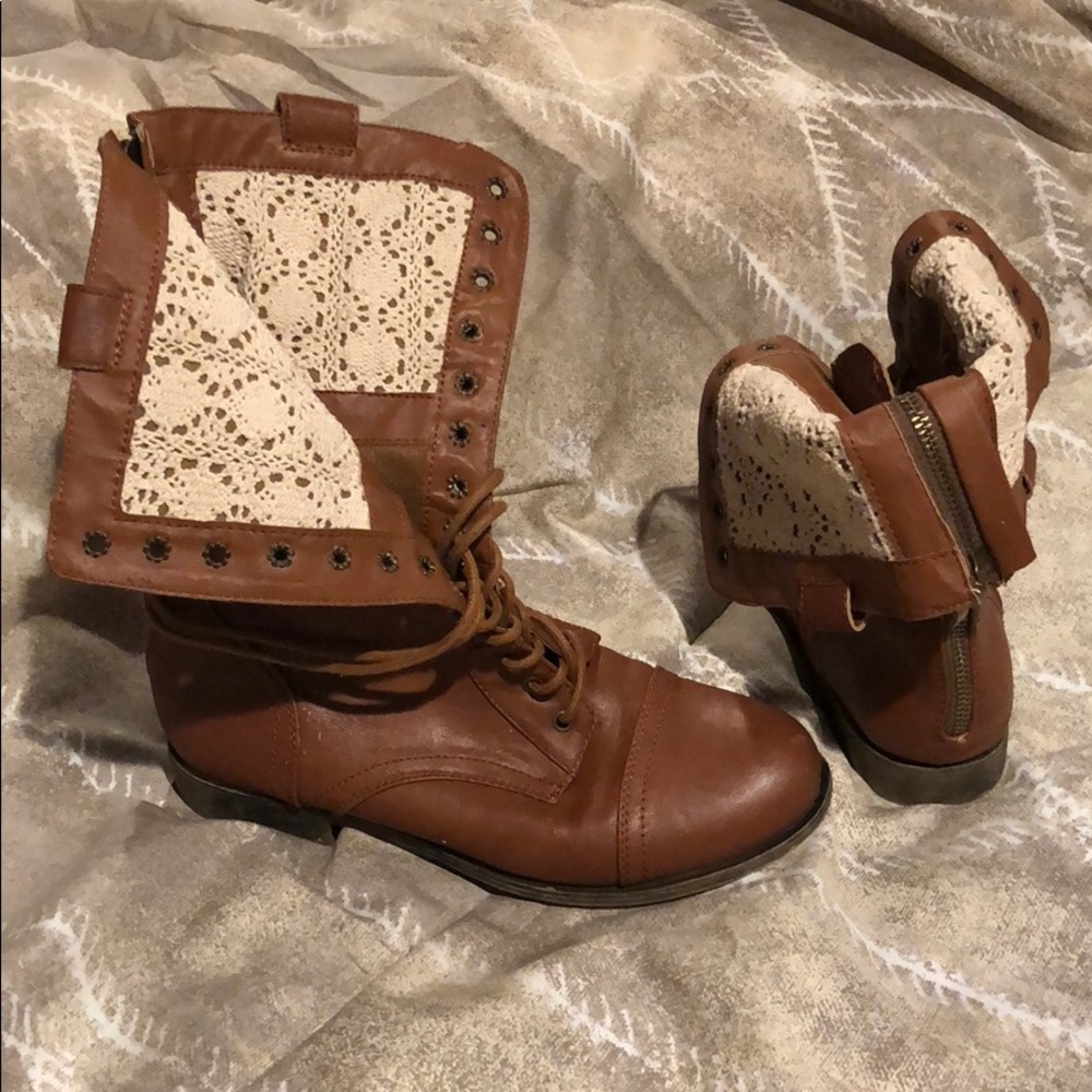 Tan lace lined fold over boots. Size 8